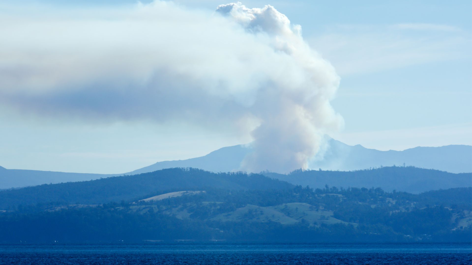 Hobart bush fire with smoke arising
